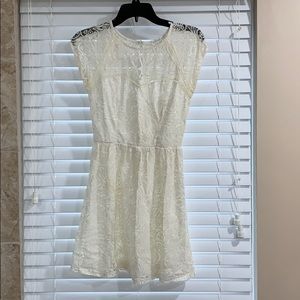 Socialite summer lace dress